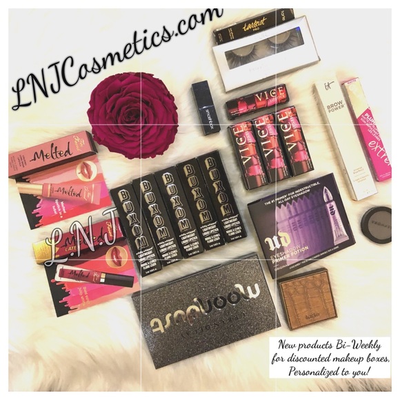 CUSTOM Makeup MYSTERY box HIGH END 75$+ value! - Picture 2 of 8